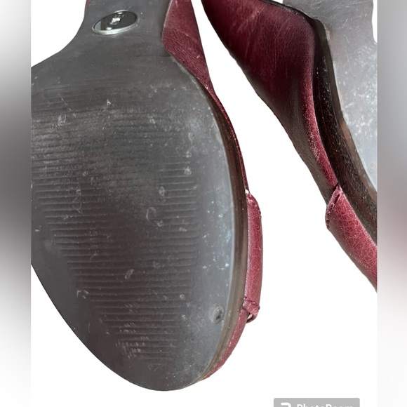 Fossil Maddox Burgundy Leather Stacked Heel Buckle Pumps Sz 7.5 Y2K Vintage - Picture 11 of 12